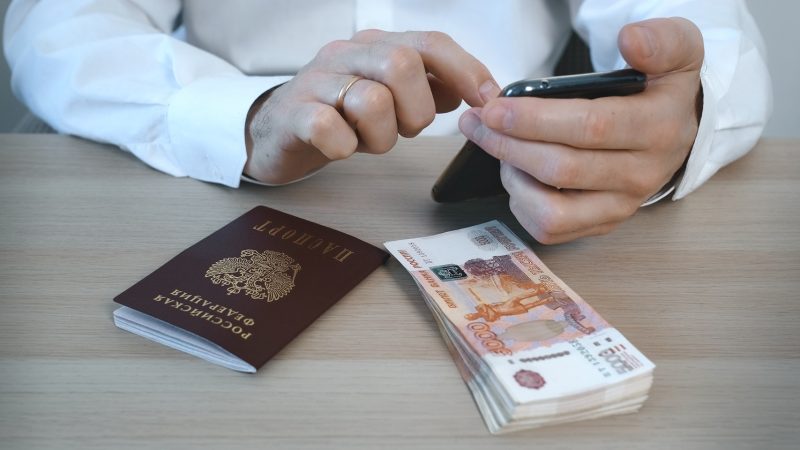 Вкладчикам объяснили, когда необходимо заплатить налог на депозит